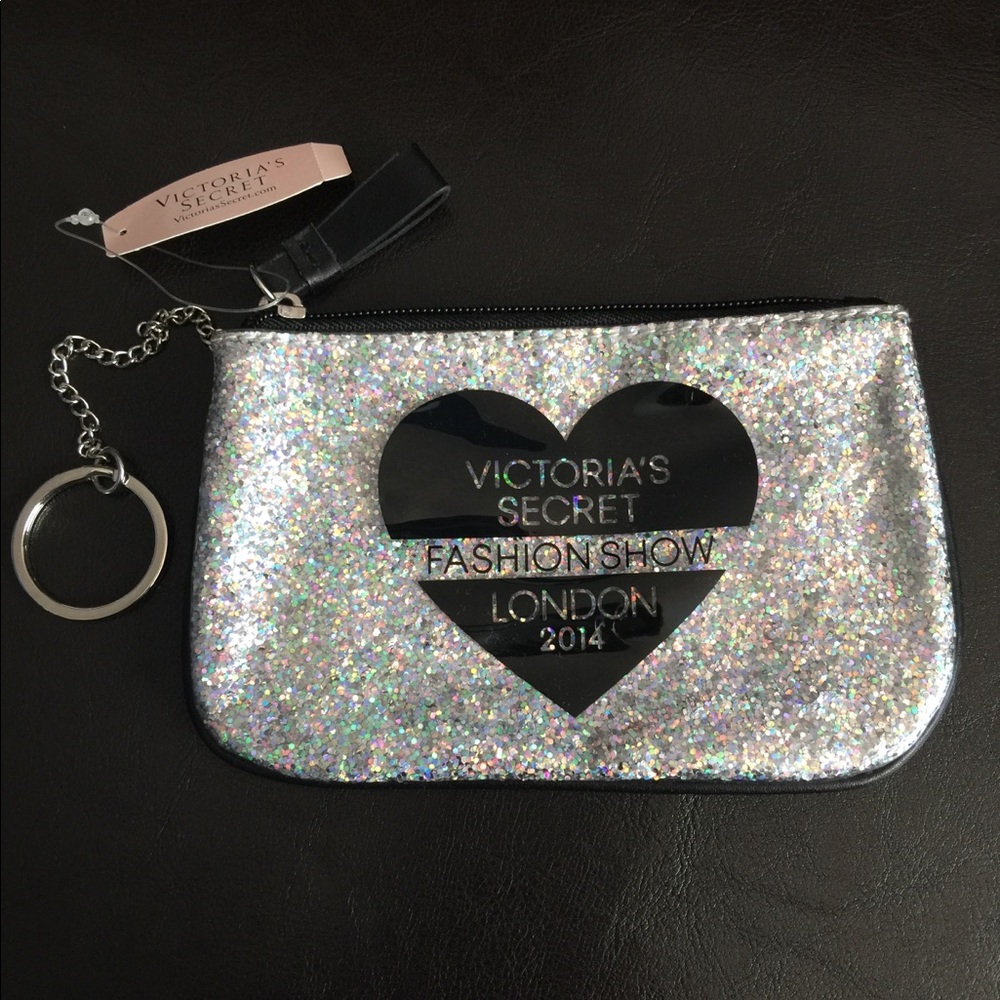 VICTORIA’S SECRET Limited Edition Wallet